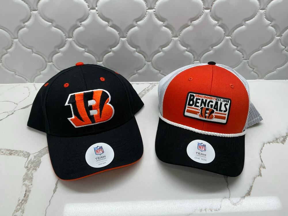 Lot of 2 Cincinnati Bengals NFL Team Headwear Snapback Hats NWT